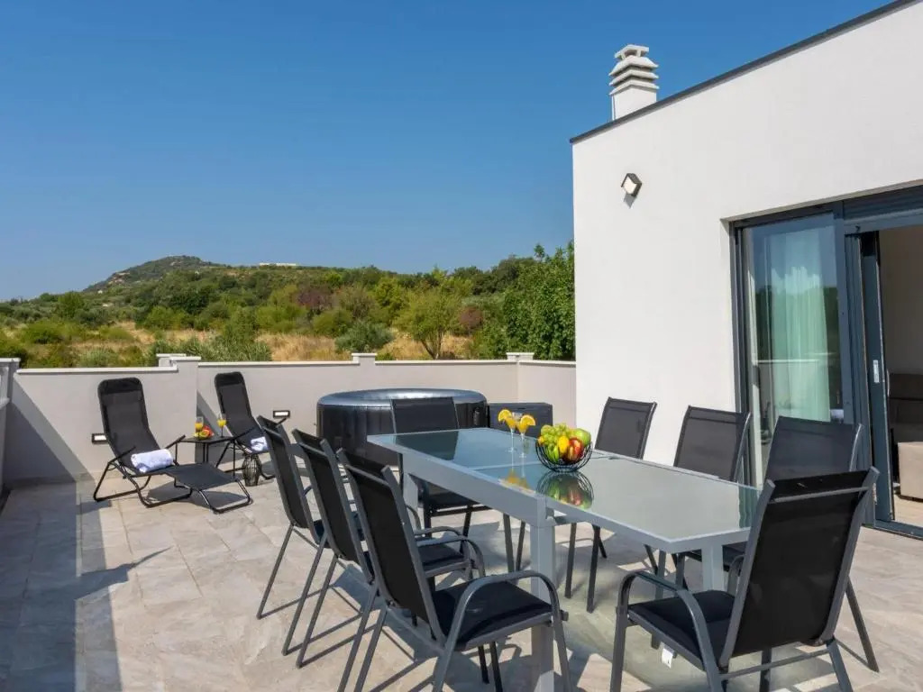 Villa Infinity