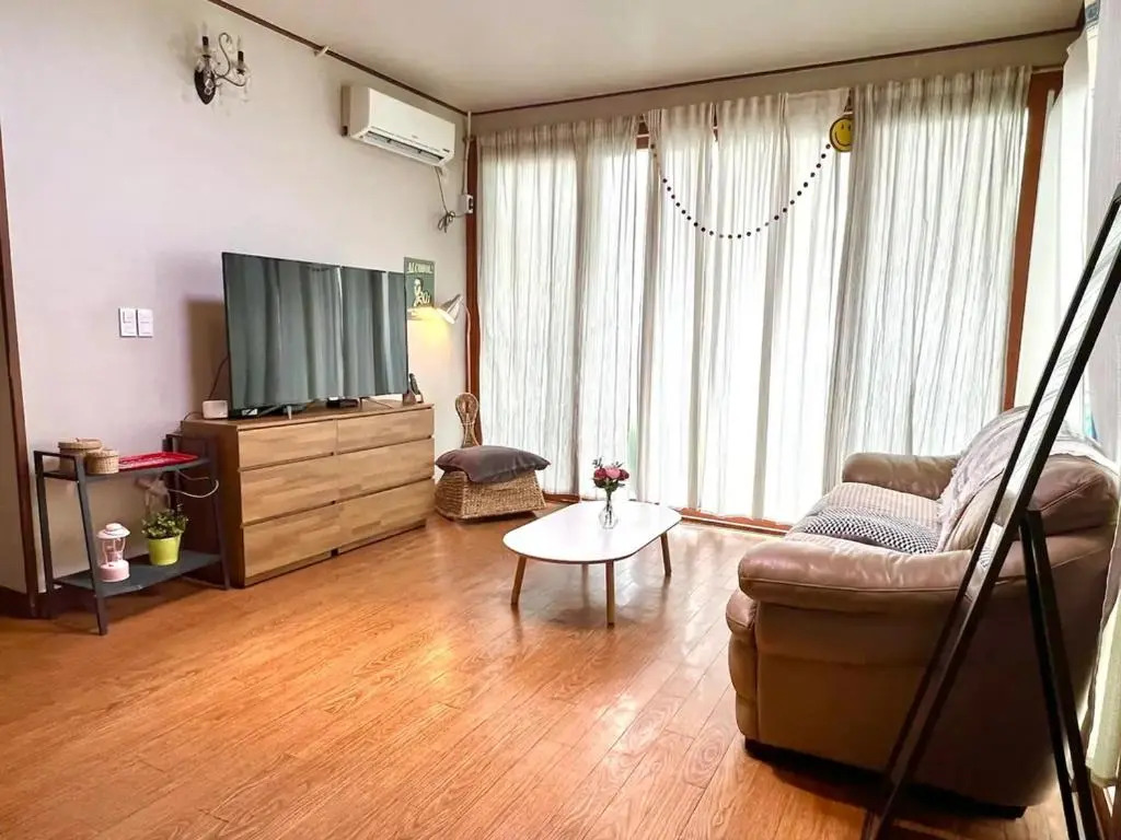Gwanganri Grandma House