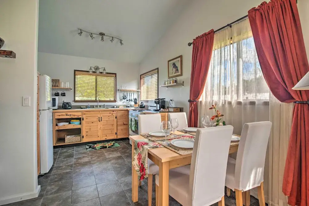 'fern Cottage' Island Escape With Rainforest View!