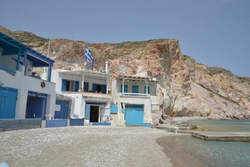Erginas Boat House