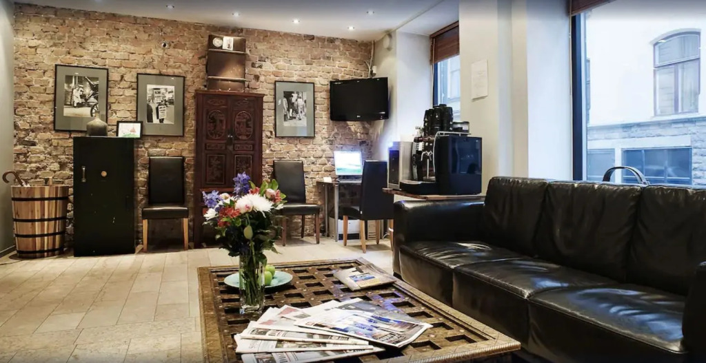 Rex Hotel