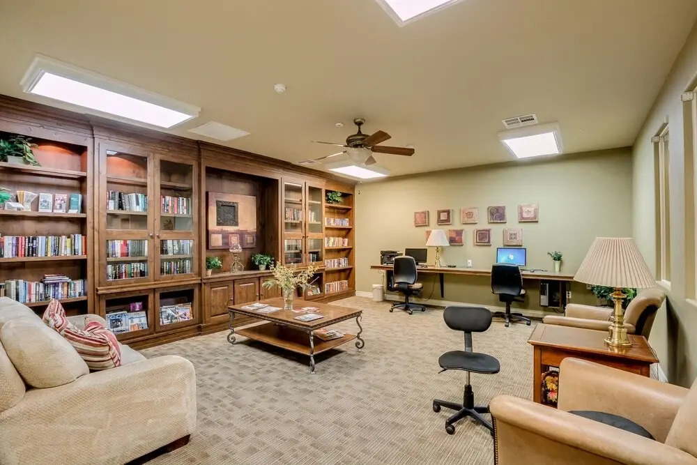Ground Floor Condo Steps Away From Pool & Spa!! 2 Bedroom Condo by RedAwning