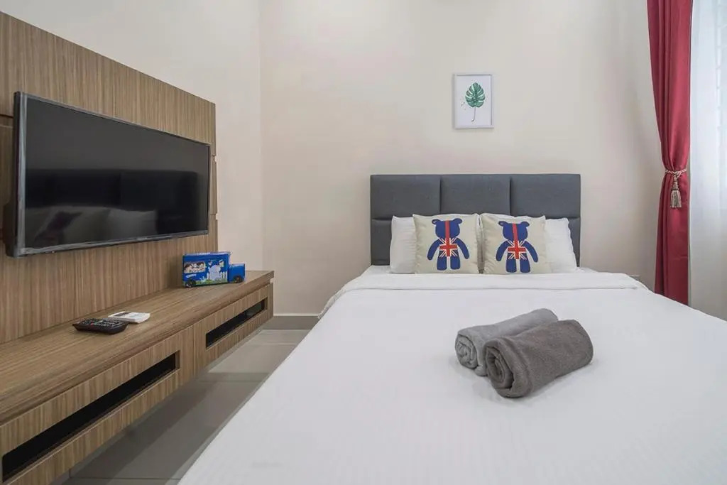 Twin Galaxy Simplistic 2BR Netflix Wifi 5pax KSL