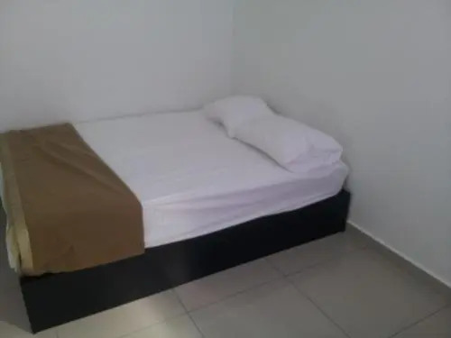 Fazi Budget Homestay Tampin