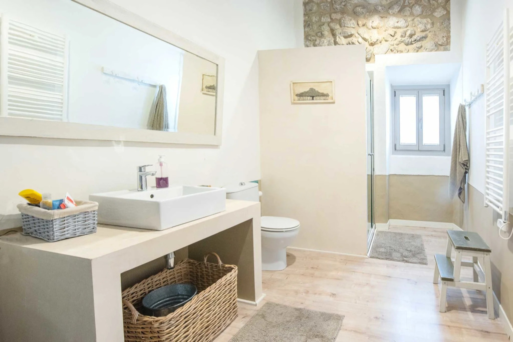 Pintor In Caimari With 3 Bedrooms And 2 Bathrooms