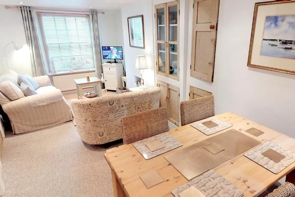 Appledore Escape Cottage 2 Bedrooms