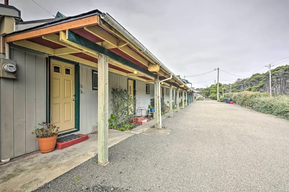 Sanderling Sea Cottages, Unit 1 With Deck!