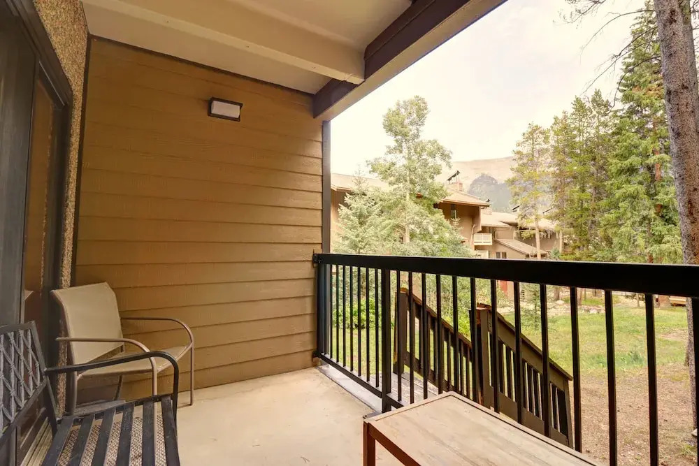 CM336 Copper Mtn Inn by RedAwning