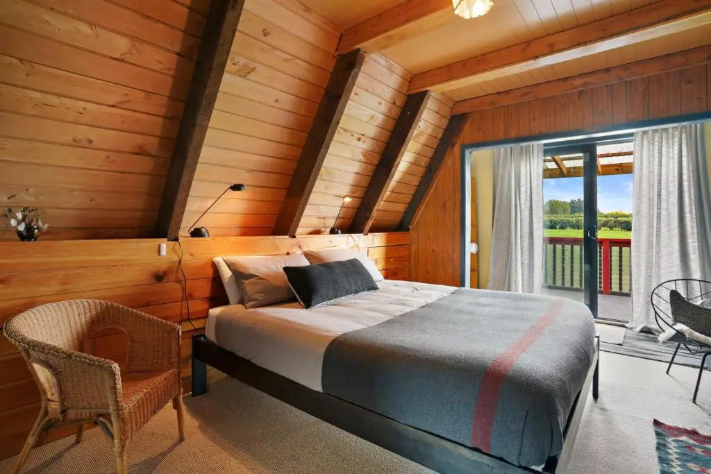 Snow Chalet - Fairlie Holiday Home