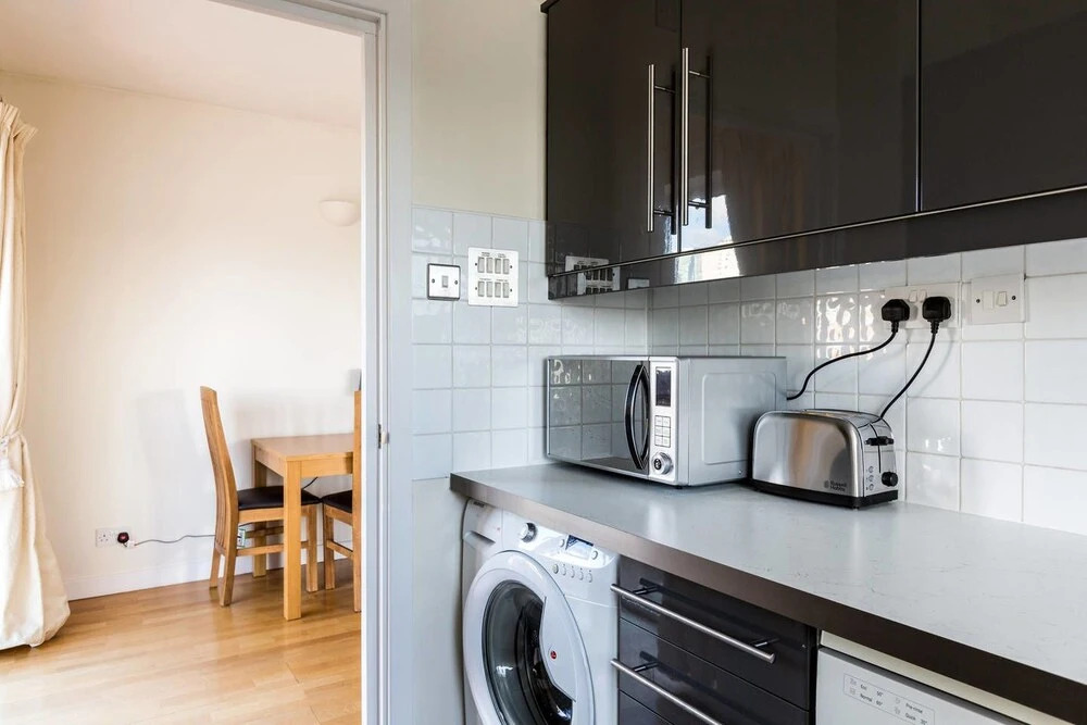 Modern 2 bed 2 Bath - 5 Mins From Canary Wharf