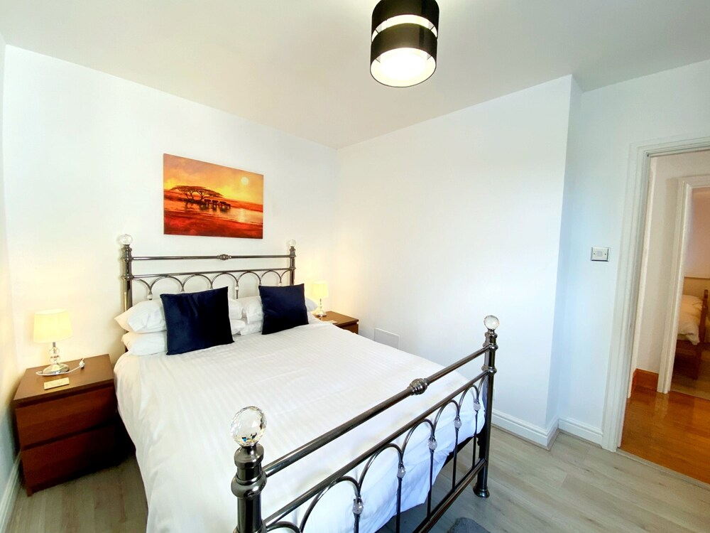 Lower Stable - The Stables Apartments at Meadfoot Bay