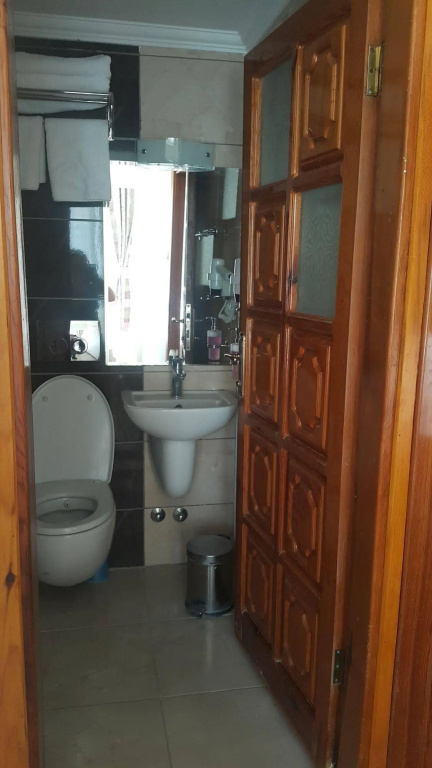 Lacin Apart Otel