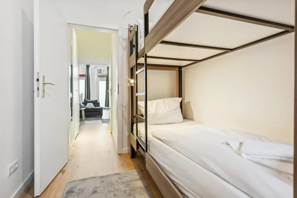 Beautiful 1 Bedroom apartment in Charlottenburg