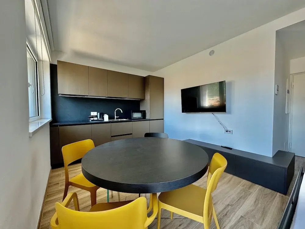 Adige Apartments