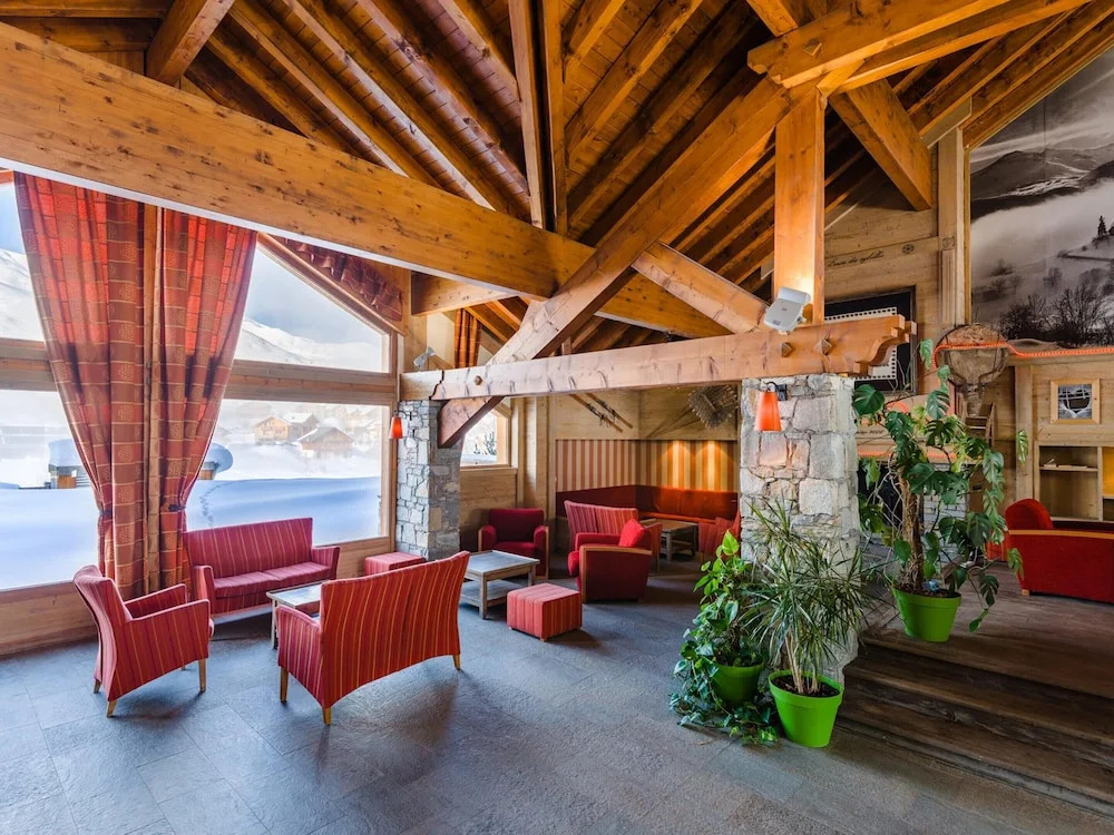 Residence: 4-bedroom Duplex Apartment