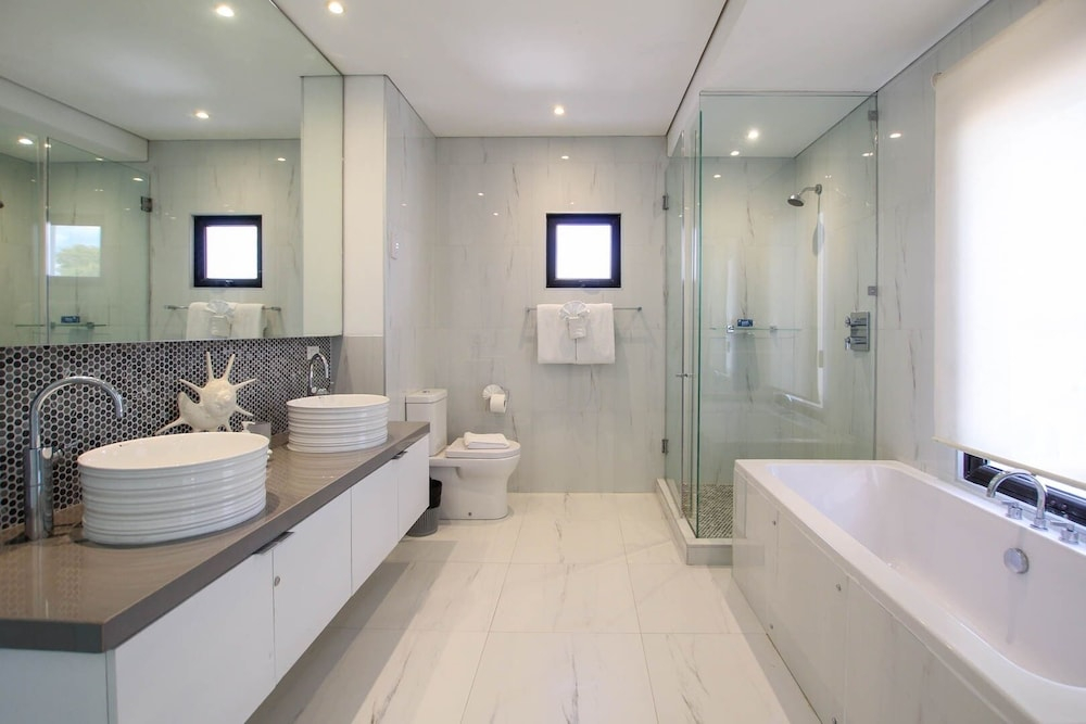 Ocean Reef 203 3 Bedroom Apts by Bluescape