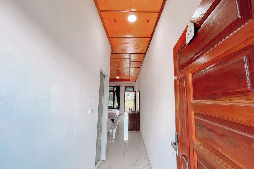 Doni Guest House by Staigo