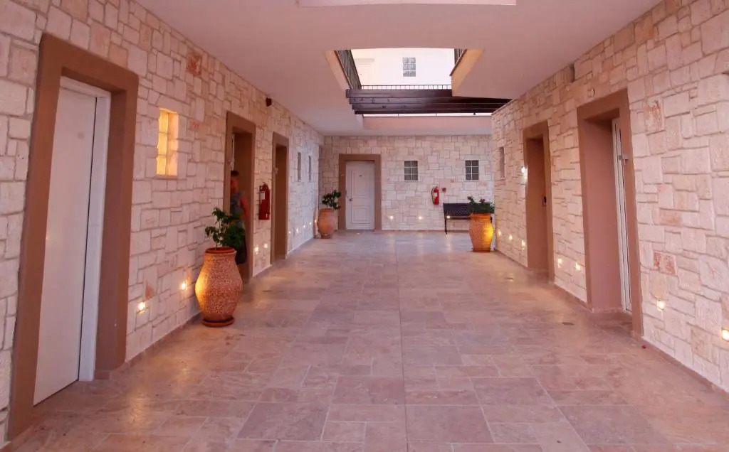 Nostos Hotel
