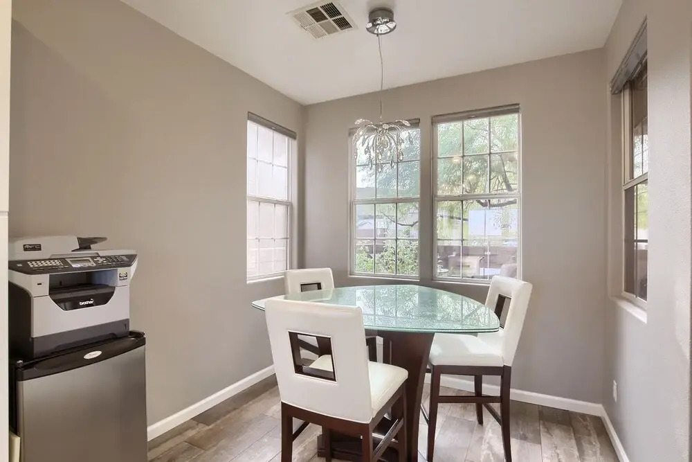 Nevada Elegance Newly Upgraded, 20 min From Strip!