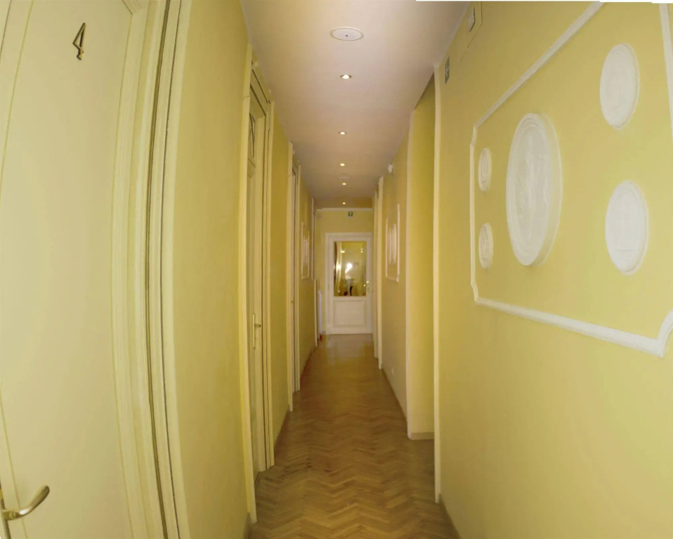 DG Prestige Room