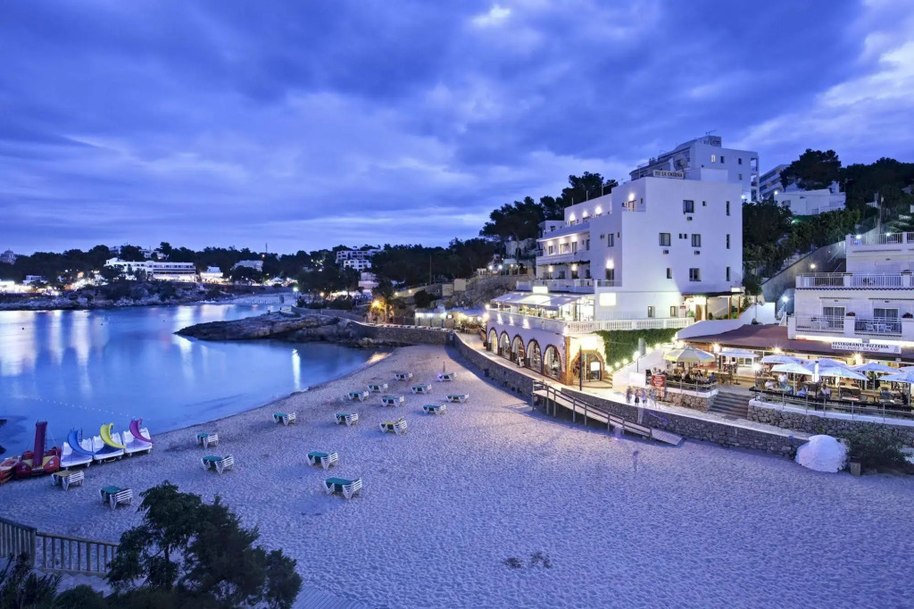 Grupotel Ibiza Beach Resort