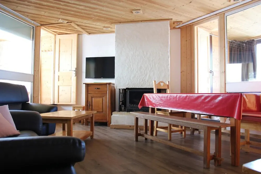 big apartment with wonderful view Apartment 3 agence la cime