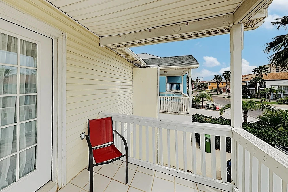 New Listing! Casa De La Isla W/ Private Pool 3 Bedroom Condo