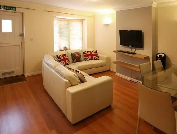 Magnolia House - Beautiful Townhouse in Old Town Poole