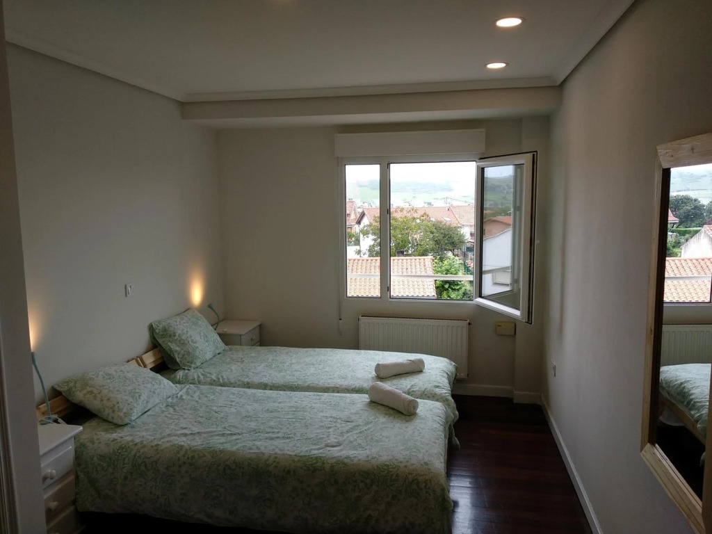Bonito duplex cerca de la playa y de Santander