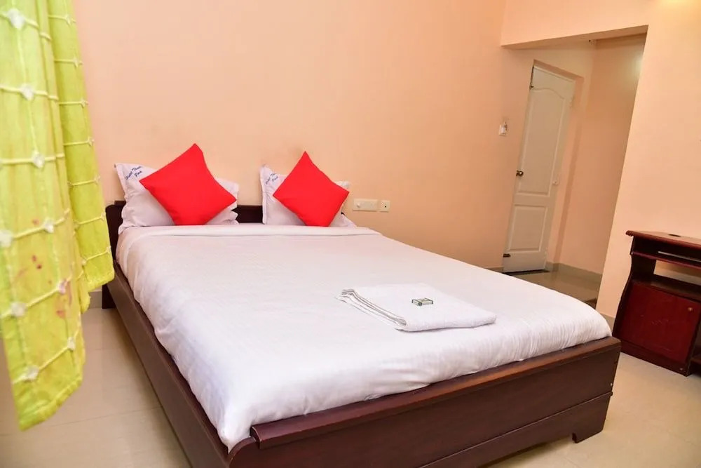 Hotel Theertha Park