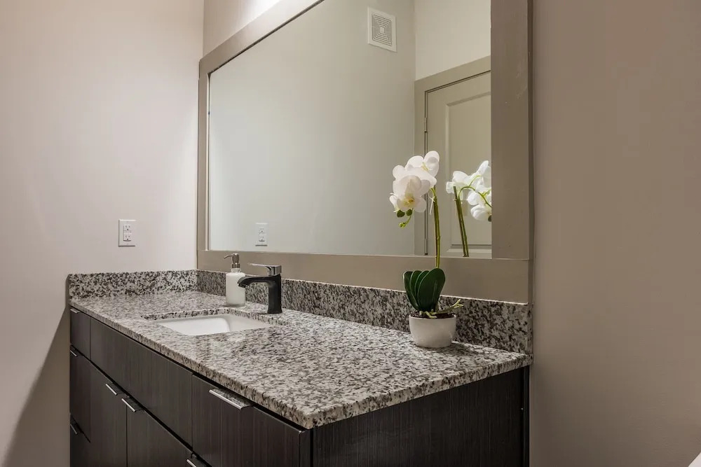 2 BR Apt Near St Johns River by Frontdesk