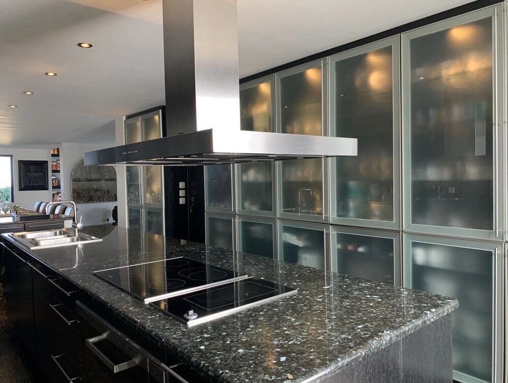 Luxury Villa Marathon