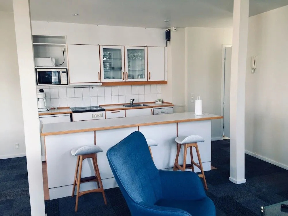 City Hotel Apartments