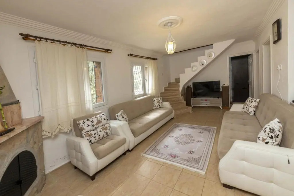 Splendid Villa Surrounded by Nature near Milas-Bodrum Airport