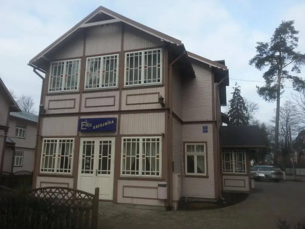 Hotel Elīna