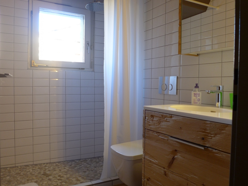 Amara; Haus