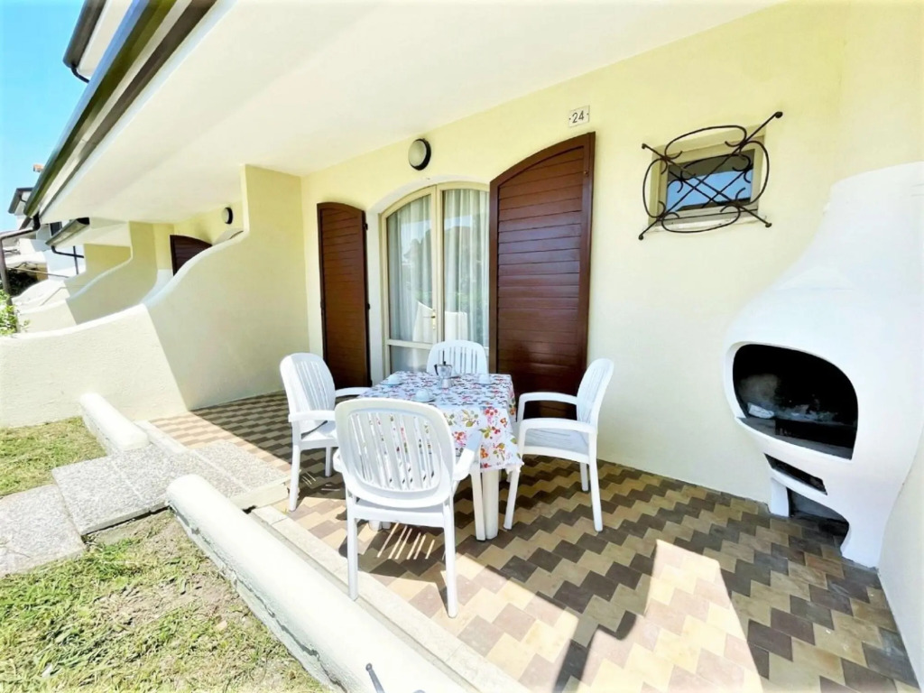 Nice villa in Porto Santa Margherita with shared pool