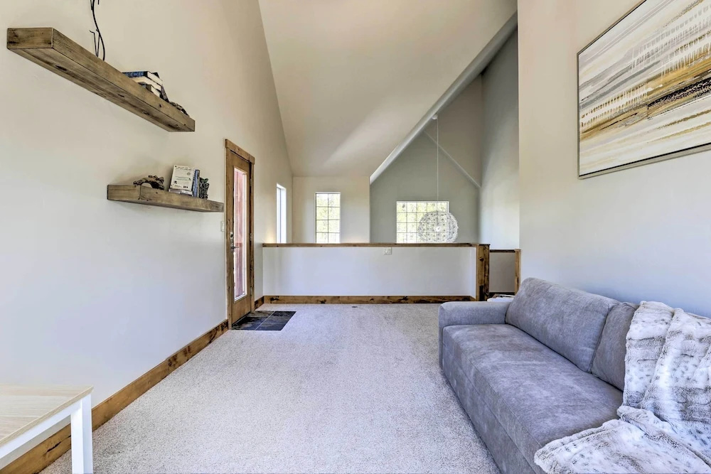 'rocky Bear Lodge' on 2 Acres Near Turquoise Lake