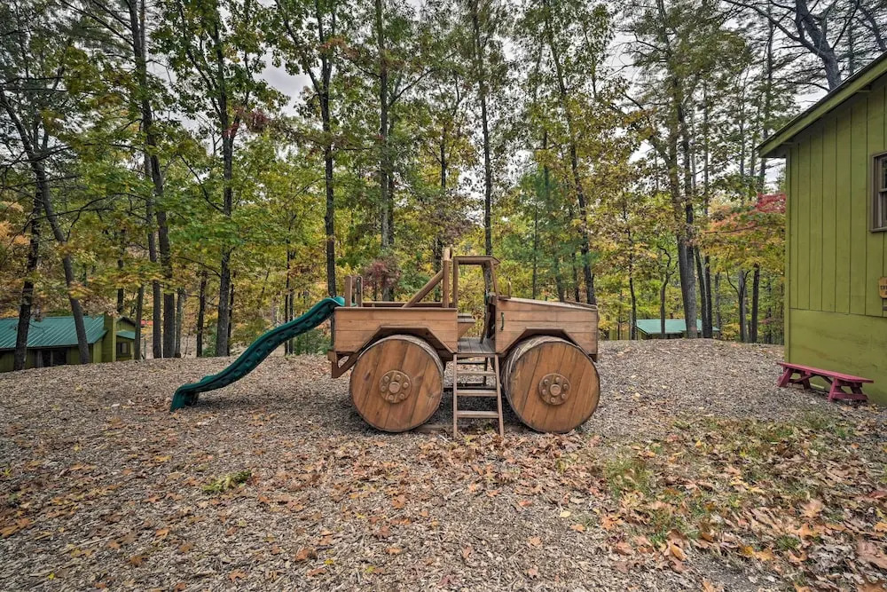 5 Mi to Raystown Lake Launch: Lucas Mccain Cabin