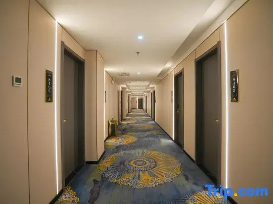 Xinlongtai Business Hotel (Cangzhou Qingfenglou)