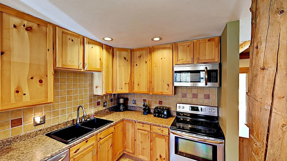 6740 Ryan Gulch Road #CR-1260 - 2 Br townhouse by RedAwning