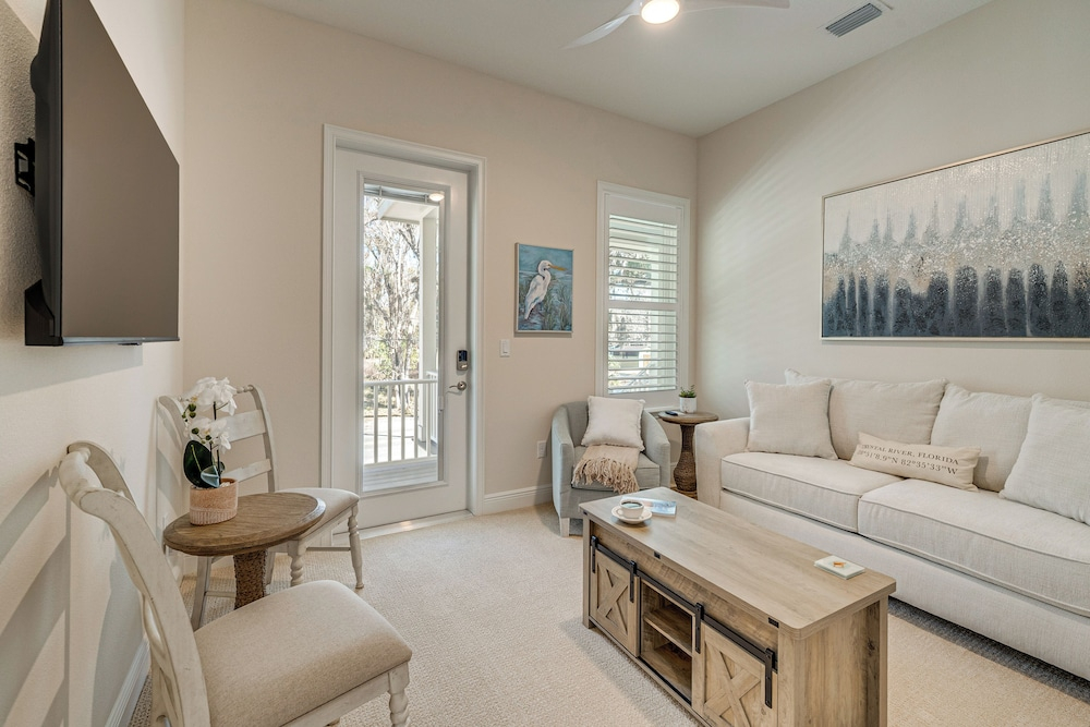 Walk to Springs, 700 Ft to Dtwn! Crystal River Gem