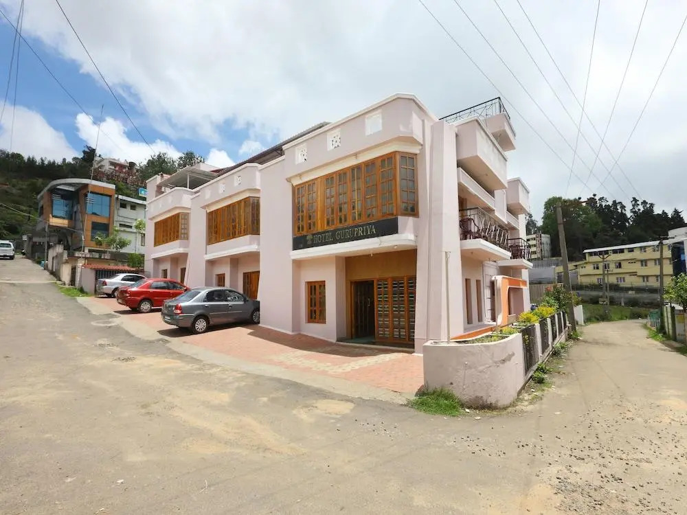 Hotel Gurupriya