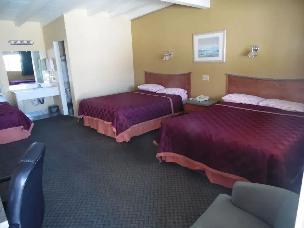Trails Motel