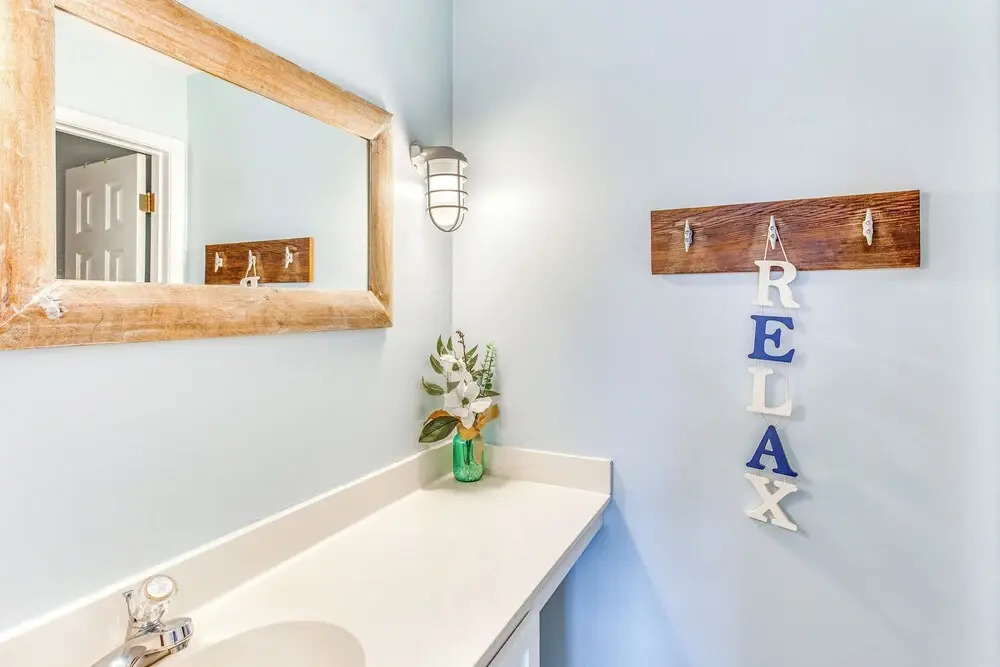 Myrtle Beach Waterfront Condo: 5 Mi to Boardwalk!