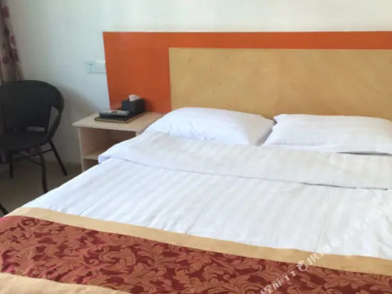 Taining Ping an Express Hotel