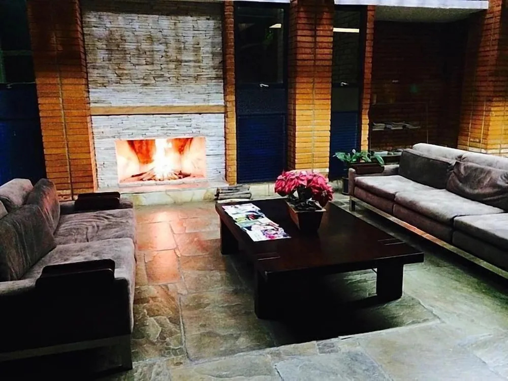 Hotel Verdes Mares
