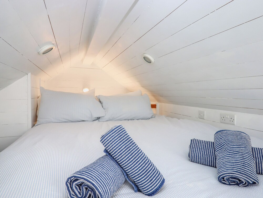 Beach Hut 5