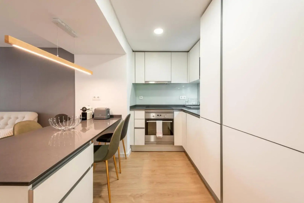 GuestReady - Bright and cozy studio in the heart of Lisbon!