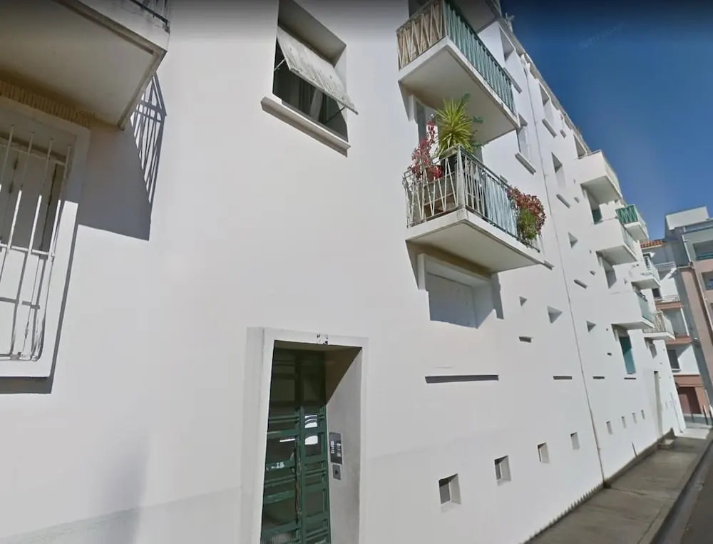 Logement calme et design proche centre